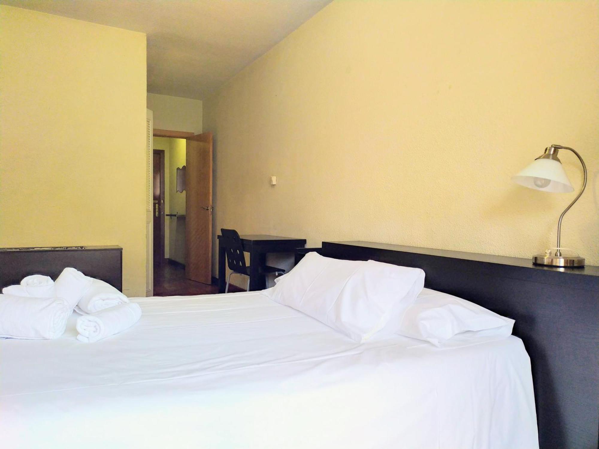 Apartamentos Centro Norte Madrid Kültér fotó