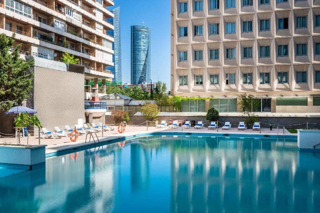 Apartamentos Centro Norte Madrid Kültér fotó
