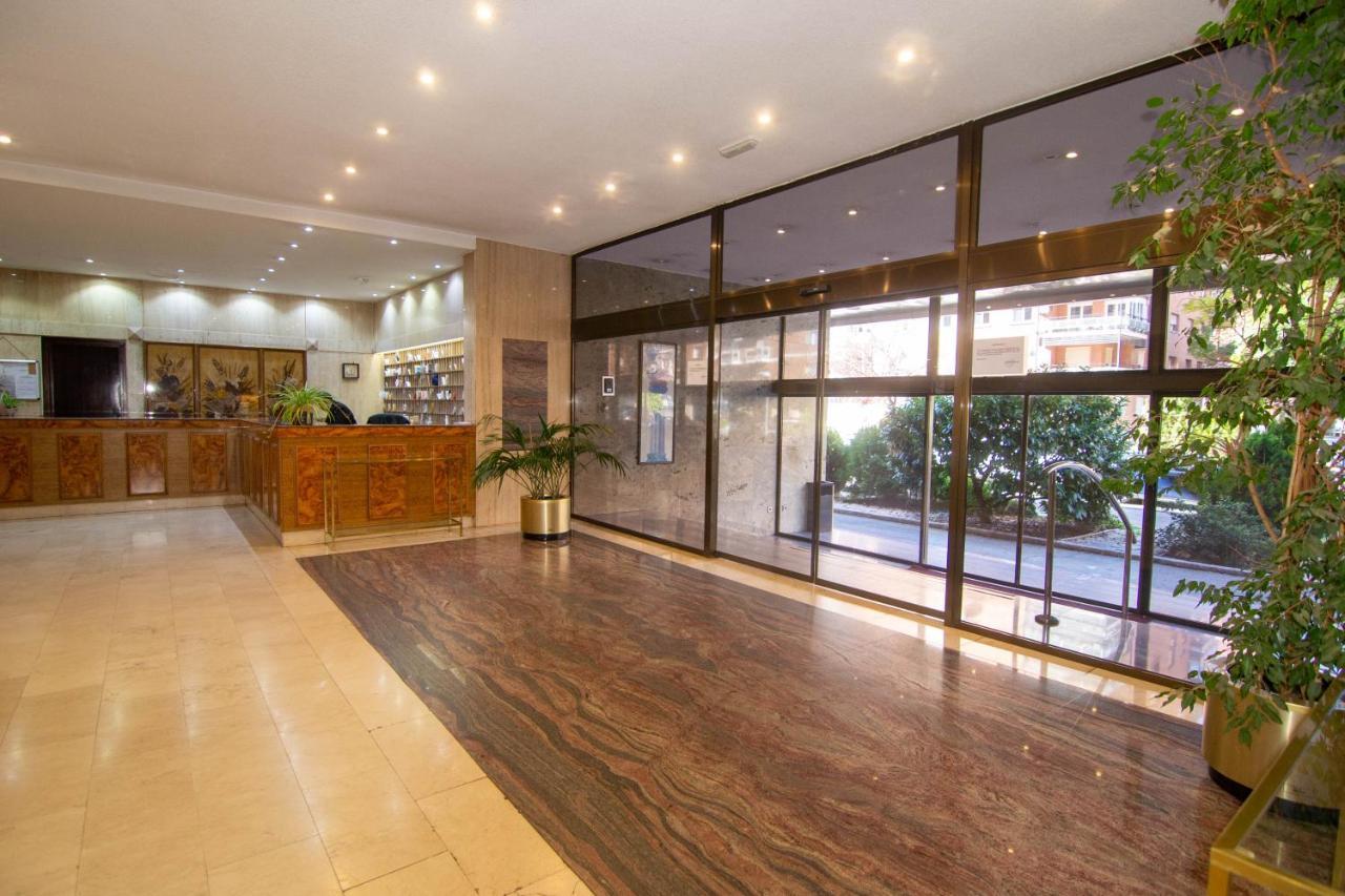 Apartamentos Centro Norte Madrid Kültér fotó