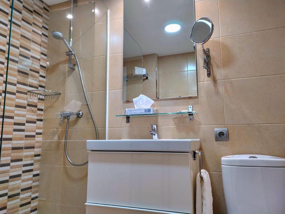 Apartamentos Centro Norte Madrid Kültér fotó